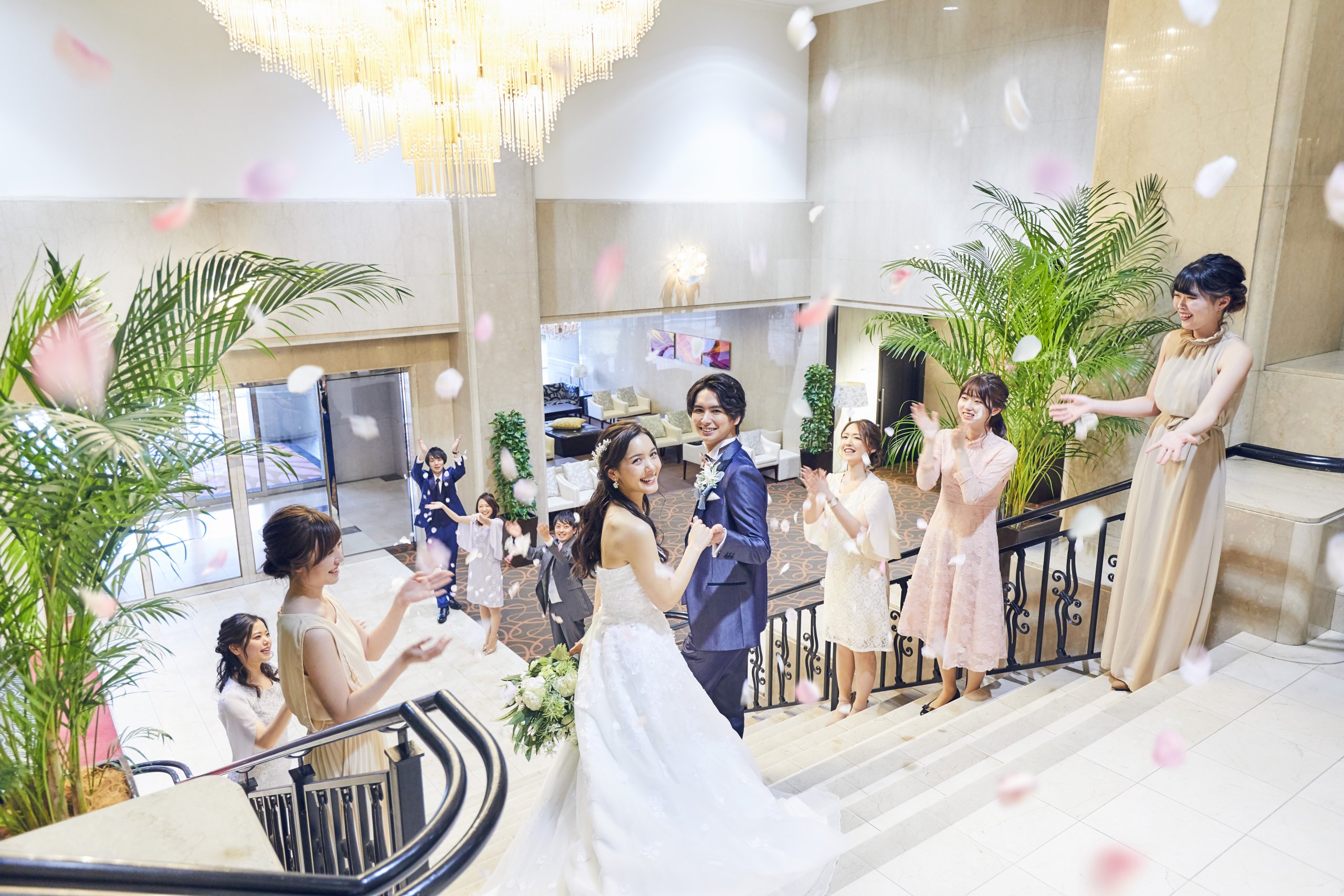結婚式で後悔しないために。専門式場の魅力と、選ばれる理由を徹底解説！